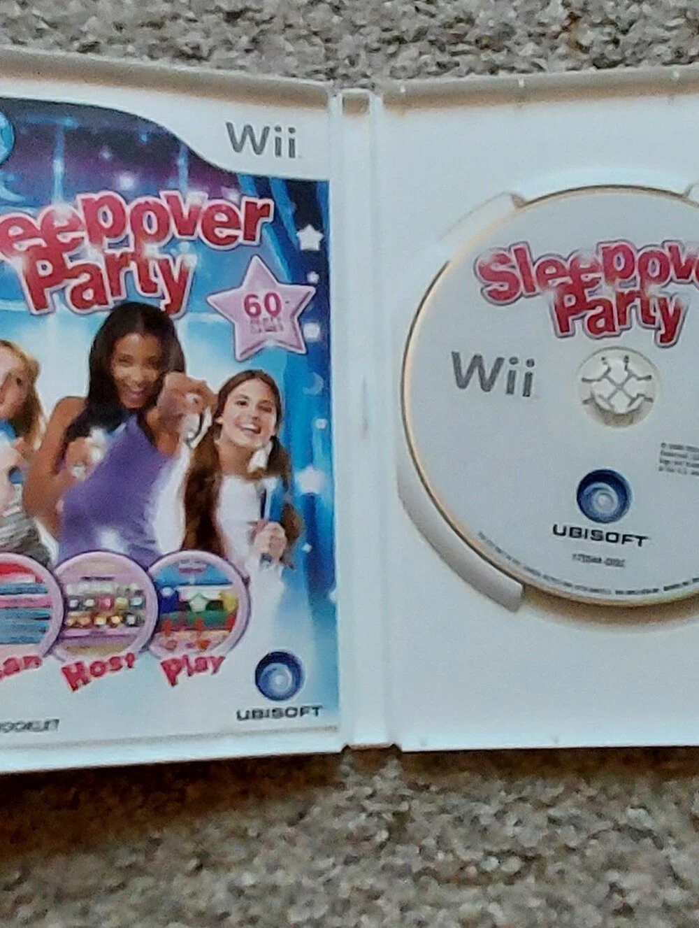 Sleepover Party Nintendo Wii 2009 Game Case Booklet Girl Games Teen Fun